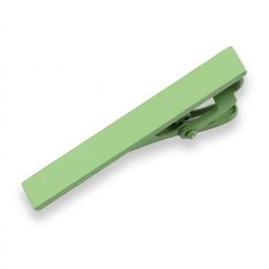 Pince à cravate verte